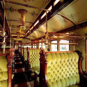 Foto van vierassig lokaaltreinrijtijg