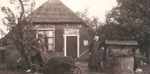 Foto van een kleine boerderij