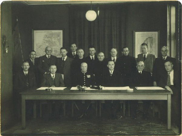 Foto samenstelling gemeenteraad 1946-1950