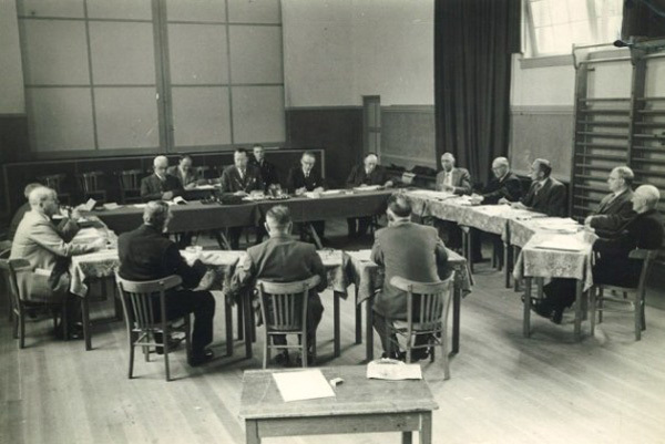 Foto samenstelling gemeenteraad 1953-1958